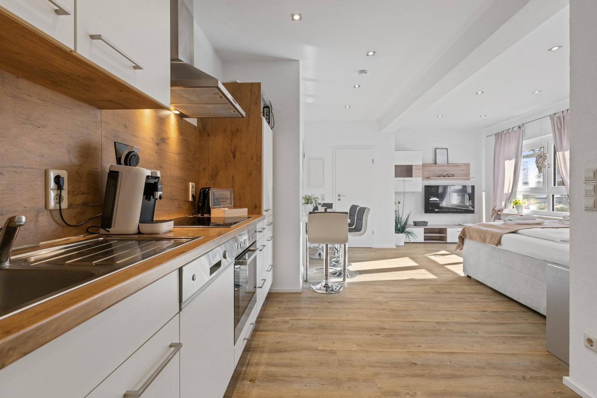 Goldcream Suites - Modern - Netflix - Free Parking Günzburg Exteriör bild